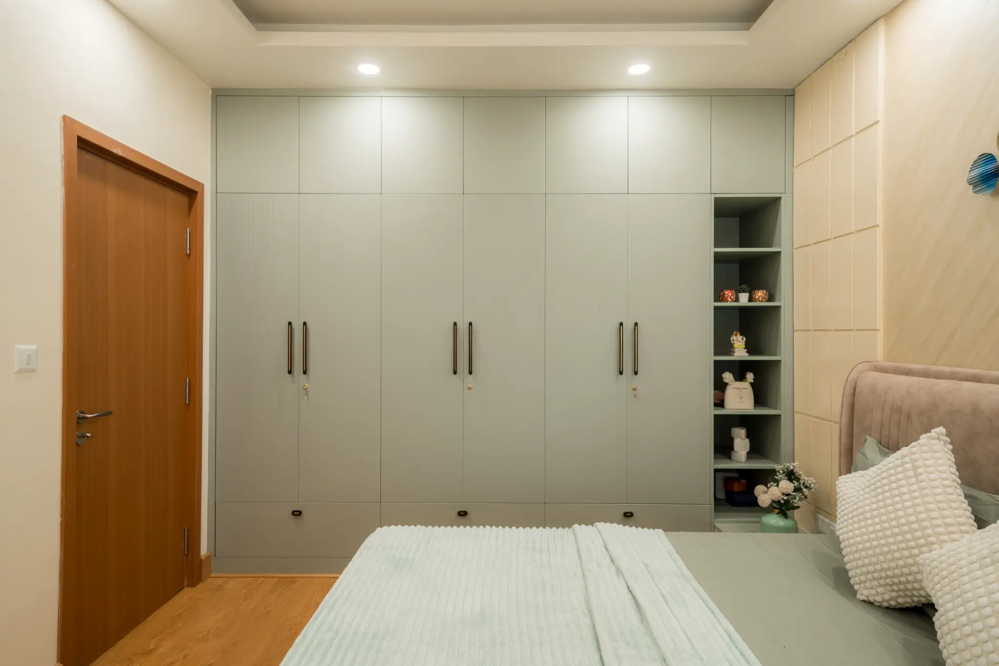wardrobe interior assetz lithin